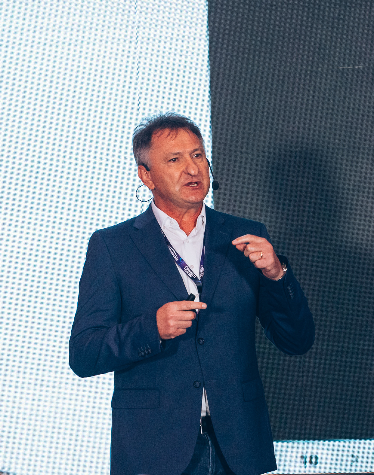 Végtelen gondolkodású vezetők kellenek